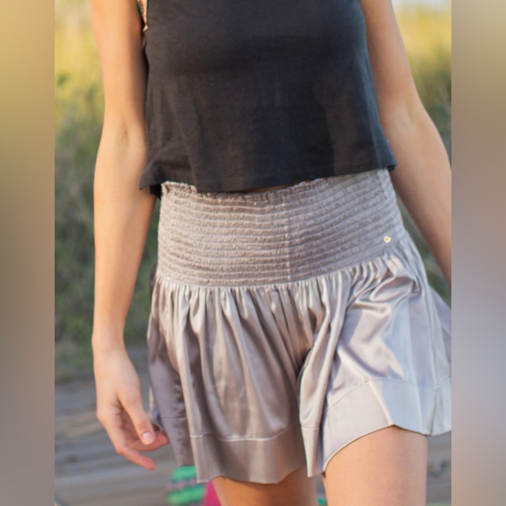 Natural Life Daisy Skort in Silver